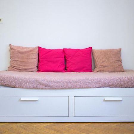 Apartment Luna Zagreb Bagian luar foto