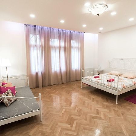 Apartment Luna Zagreb Bagian luar foto